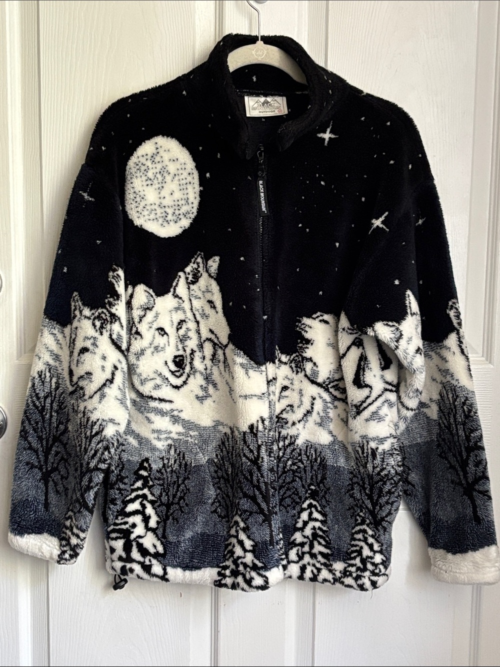 Black Mountain Moonlit Wolf Full Zip Fleece Jacket Black & White Size Medium